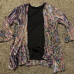 Rebecca Malone Size Small Floral Blouse